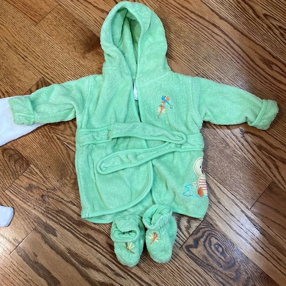 Pair of Baby Robes. Green Robe Comes With Slippers. Size 0-9 Months.
